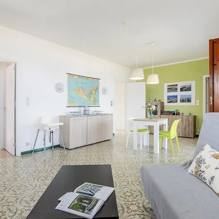 Holiday home Le 2 Palme Isola delle Femmine