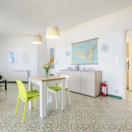 Le 2 Palme Isola delle Femmine
